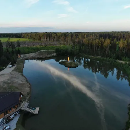 Metsjarve Kampingumajake Puskaru